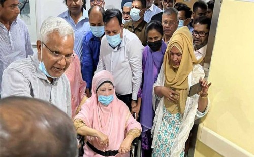 আবার হাসপাতালে বেগম খালেদা জিয়া 