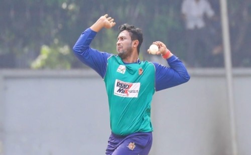 রাজ্জাক-মাশরাফির সঙ্গী এখন সাকিব 