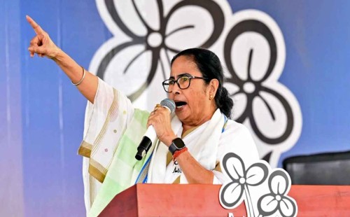 যারা ‘চোর’ বলছে তাদের বিরুদ্ধে মামলা করবেন মমতা 