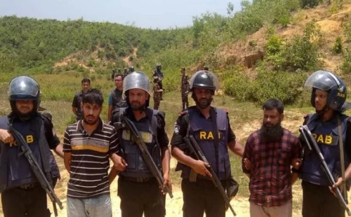 গ্রেনেড,রকেট শেল সহ আরসা কমান্ডার গ্রেপ্তার 