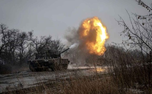 এগোচ্ছে রাশিয়া, পিছু হটছে ইউক্রেন 