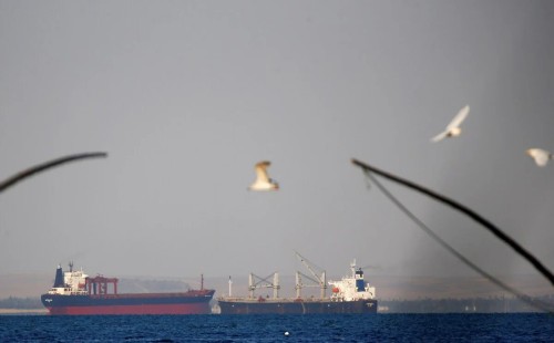 যুক্তরাষ্ট্রের যুদ্ধ জাহাজে হুথিদের হামলা 