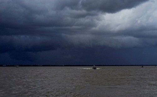 প্রবল ঘূর্ণিঝড়ে রূপ নিলো ‘রেমাল’ 