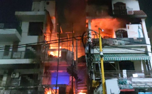 মধ্যরাতে দিল্লির এক বেবি কেয়ার সেন্টারে আগুন, ৭ নবজাতকের মৃত্যু 