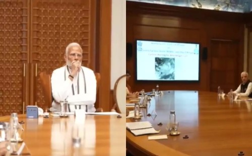 ঘূর্ণিঝড়ে সম্ভাব্য ক্ষয়ক্ষতি মোকাবিলায় মোদির বৈঠক 