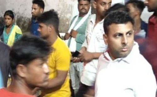 অন্ধকারে  ট্রাক্টর-ট্রলি উল্টে ৪ শিশুসহ নিহত ১৩ 