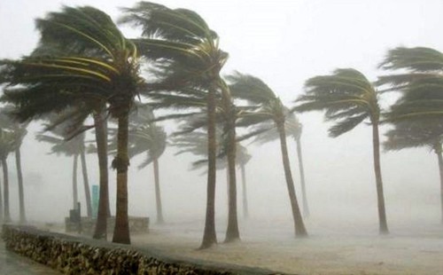 রাতে ঢাকাসহ যে ১২ অঞ্চলে তীব্র ঝড়বৃষ্টির আশঙ্কা 