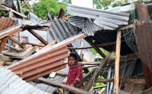 মনপুরায় ঘরহারা মানুষের খোঁজ নেয়নি কেউ 