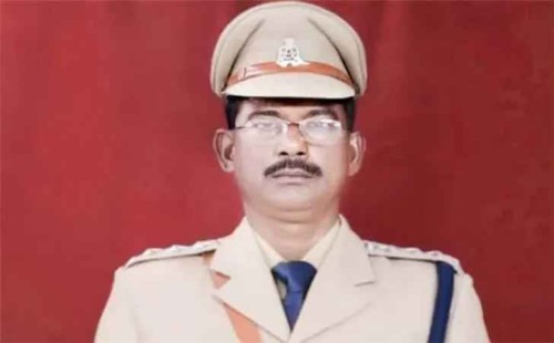 সহকর্মীর সঙ্গে বিবাহ-বহির্ভূত সম্পর্ক, ডিএসপি হলেন কনস্টেবল 