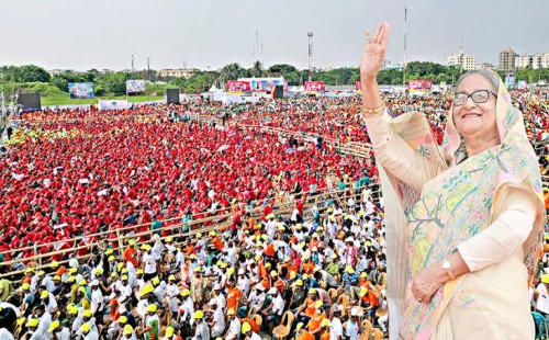 মুজিবের মেয়ে দেশ বিক্রি করে না, দেশের স্বার্থ বিক্রি করে না: শেখ হাসিনা 