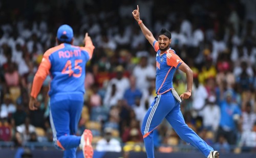 ১৭ বছর পর ভারতের ঘরে টি-টোয়েন্টি বিশ্বকাপ 