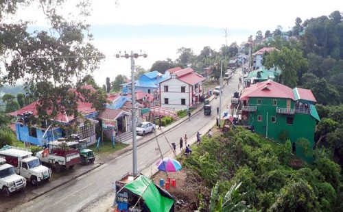 ৭০০ পর্যটক সাজেক ছাড়লেন 