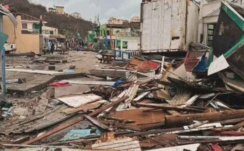 ‘বেরিল’ তাণ্ডবে তছনছ ক্যারিবীয় দ্বীপপুঞ্জ 