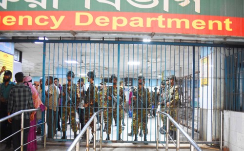 চিকিৎসকদের ‘শাটডাউন’ কর্মসূচি স্থগিত 