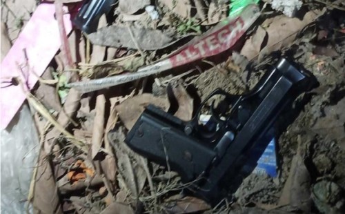 আবর্জনায় পড়েছিল লাইসেন্সকৃত পিস্তল 