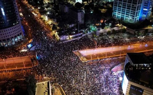 হামলা অব্যাহত রাখলে বন্দীরা ফিরবে ‘কফিনে’ 