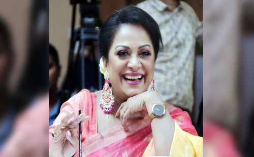 গোপনে দেশ ছেড়েছেন অরুণা বিশ্বাস 