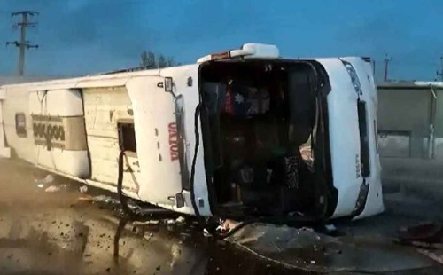 ইরানে বাস দুর্ঘটনায় নিহত ১০ 