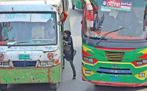 যেখানে-সেখানে বাস থামিয়ে যাত্রী ওঠা-নামা বন্ধের নির্দেশ 