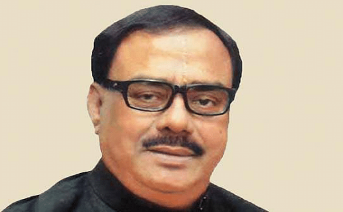 সাবেক খাদ্যমন্ত্রী সাধন চন্দ্র মজুমদার গ্রেপ্তার 