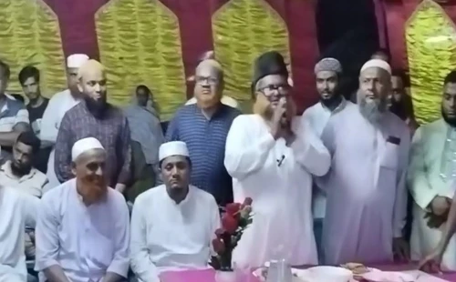 এবার পূজামণ্ডপে জামায়াতের কেন্দ্রীয় নেতার গীতা পাঠ 