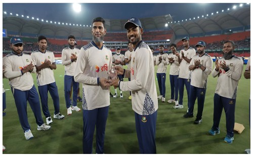 বিদায়ী ম্যাচে ভারতের সংবর্ধনা পেলেন না মাহমুদউল্লাহ 