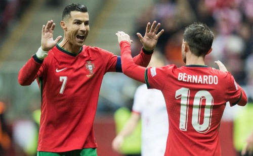 রোনালদোর ৯০৬তম গোলে পর্তুগালের তৃতীয় জয় 