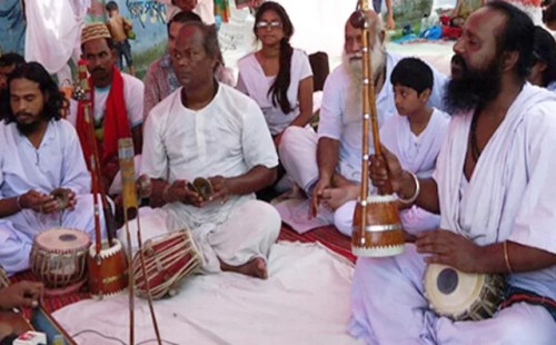 কুষ্টিয়ার ছেঁউড়িয়ায় ভাঙলো সাধুর হাট  মোস্তাফিজুর রহমান মঞ্জু 