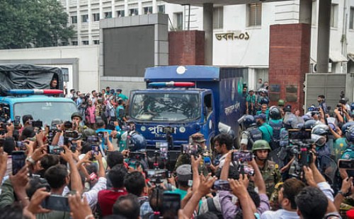সচিবালয়ে ঢুকে বিক্ষোভ করা ২৬ জন ছাত্রলীগের সঙ্গে জড়িত : ডিএমপি 