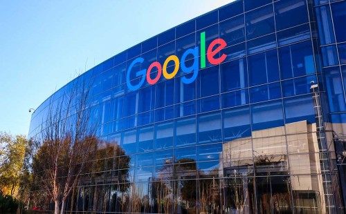 এক দম্পতিকে ২০০ কোটি পাউন্ড ক্ষতিপূরণ দিবে গুগল 