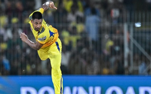 পাথিরানাকে ধরে রাখলেও মুস্তাফিজকে ছেড়ে দিল চেন্নাই 