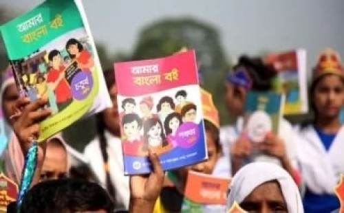 পাঠ্যপুস্তকে পরিবর্তন: নতুন ইতিহাসের পথে বাংলাদেশ 