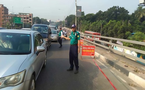 মহাখালী ফ্লাইওভার ব্যবহারে বিশেষ নির্দেশনা ডিএমপির 