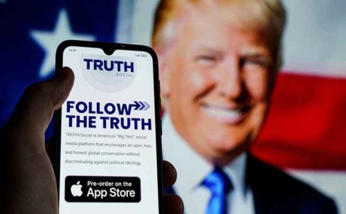 বাড়ল ট্রাম্পের প্রতিষ্ঠানের শেয়ারের দাম 