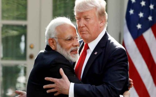 ‘বন্ধু’ ট্রাম্পকে মোদির অভিনন্দন 