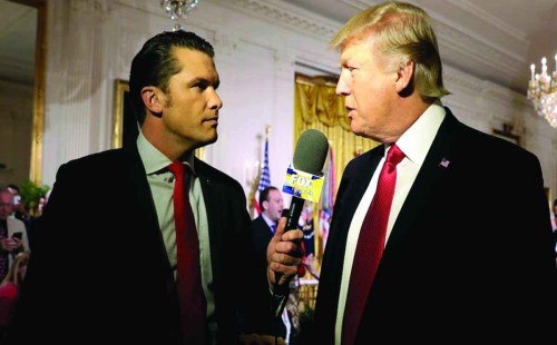 ট্রাম্পের প্রতিরক্ষামন্ত্রী হচ্ছেন পিট হেগসেথ 