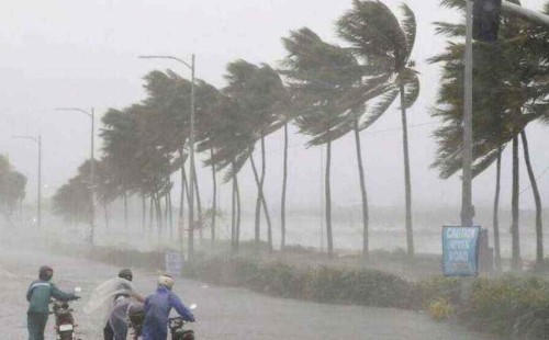 ঘূর্ণিঝড় ফিনজাল, তামিলনাড়ুতে রেড অ্যালার্ট 