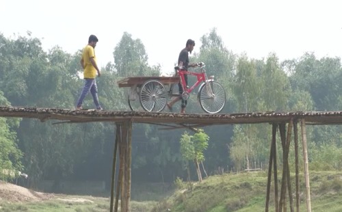 সেতুর অভাবে ভোগান্তিতে সৈয়দপুরের লাখো মানুষ 