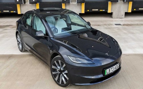 যে কারণে প্রায় ৭ লাখ গাড়ি ফিরিয়ে নিলো টেসলা 