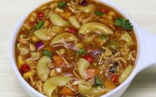 শীতের বিকেলের আরেকটি মজার নাস্তা: চিকেন স্যুপ উইথ নুডলস 