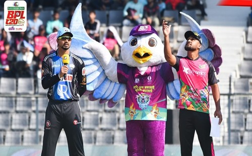 টস জিতে ফিল্ডিংয়ে রংপুর 