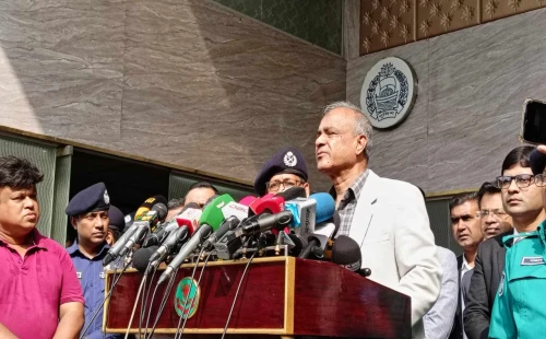 ডিবিতে আয়নাঘর ও ভাতের হোটেল থাকবে না : স্বরাষ্ট্র উপদেষ্টা 