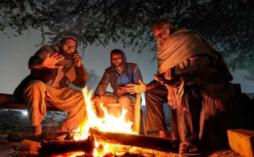 ট্রান্সফর্মার চুরি, ২০ দিন অন্ধকারে উত্তরপ্রদেশের গ্রাম! 