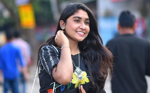 পরীক্ষা না দিয়েই পাস ছাত্রলীগ নেত্রী! 