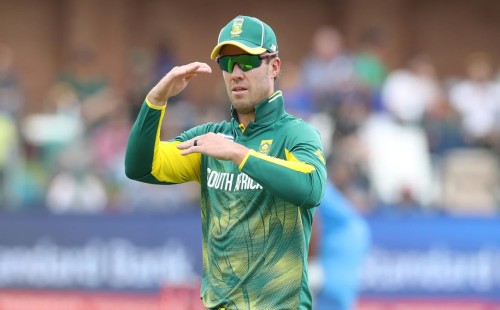 ৪ বছর পর আবারও ক্রিকেটে ফিরছেন এবি ডি ভিলিয়ার্স 