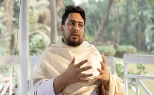 সরকারে থেকে রাজনৈতিক দলে থাকবো না: নাহিদ ইসলাম 