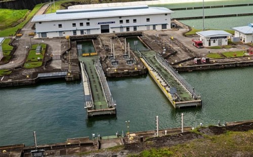 পানামা খালে টোল দিবে না যুক্তরাষ্ট্র 