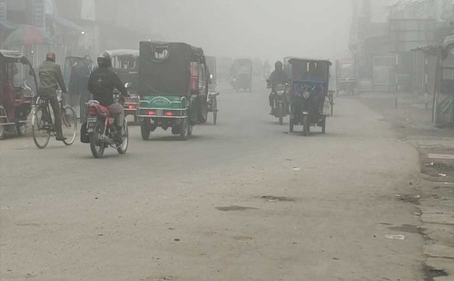 পঞ্চগড়ে কমেছে শীতের তীব্রতা 