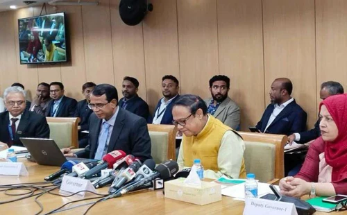 নীতি সুদহার অপরিবর্তিত রেখে নতুন মুদ্রানীতি ঘোষণা