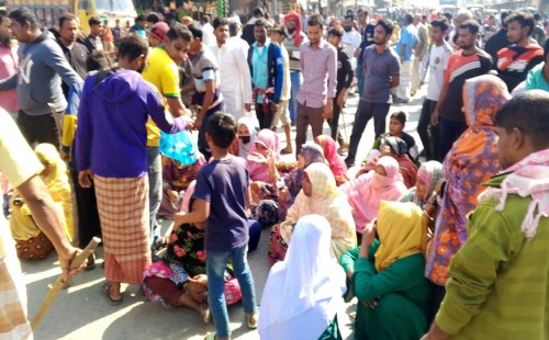 চাঁদাবাজির অভিযোগে বিএনপির ৩ নেতাকর্মী আটক, মুক্তির দাবি সড়ক অবরোধ 